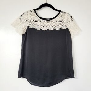 Lauren Conrad Black and Cream Crochet Satin Blouse Size Small